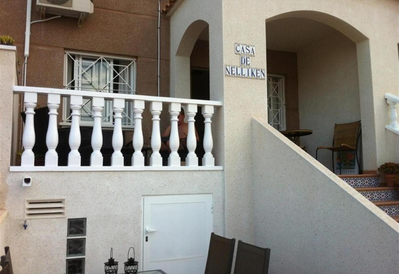 Villa Casa De Nelliken à Torrevieja Extérieur photo